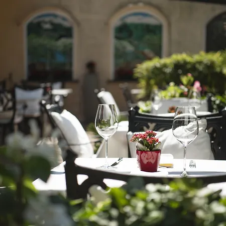 Polo 3* Ασκόνα