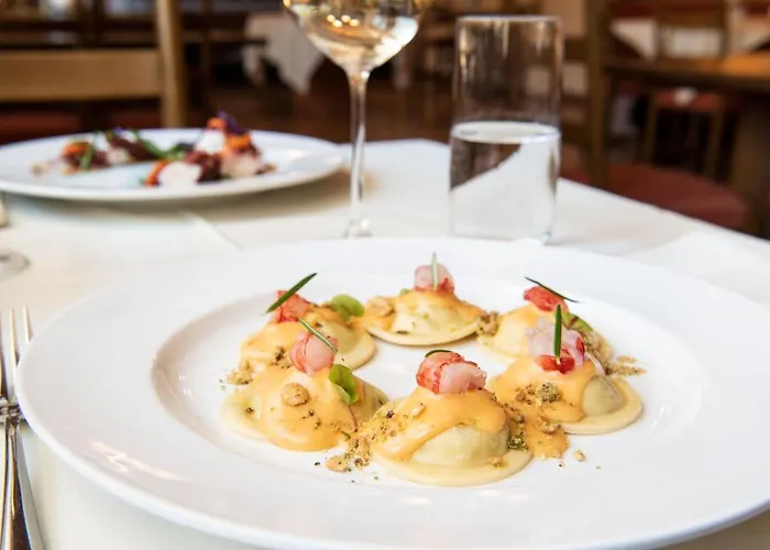 호텔 Polo 아스꼬나