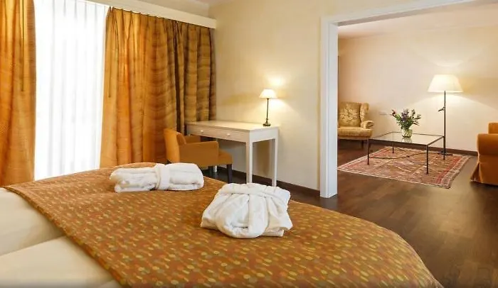 Polo 3* 아스꼬나