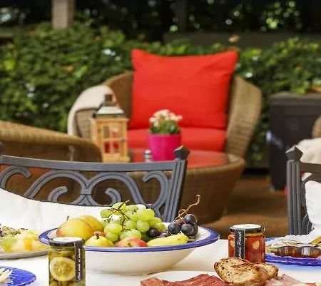 Hotell Polo 3*